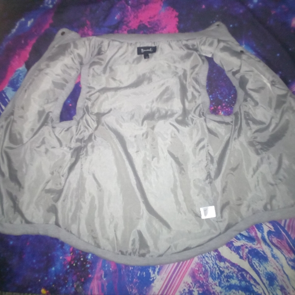 Grey winter vest - Picture 2 of 4